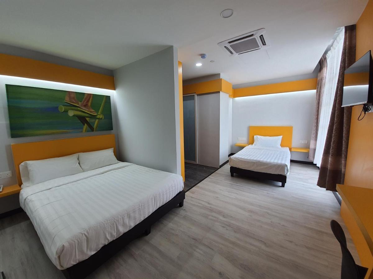 Paradian Hotel 세렘반 외부 사진