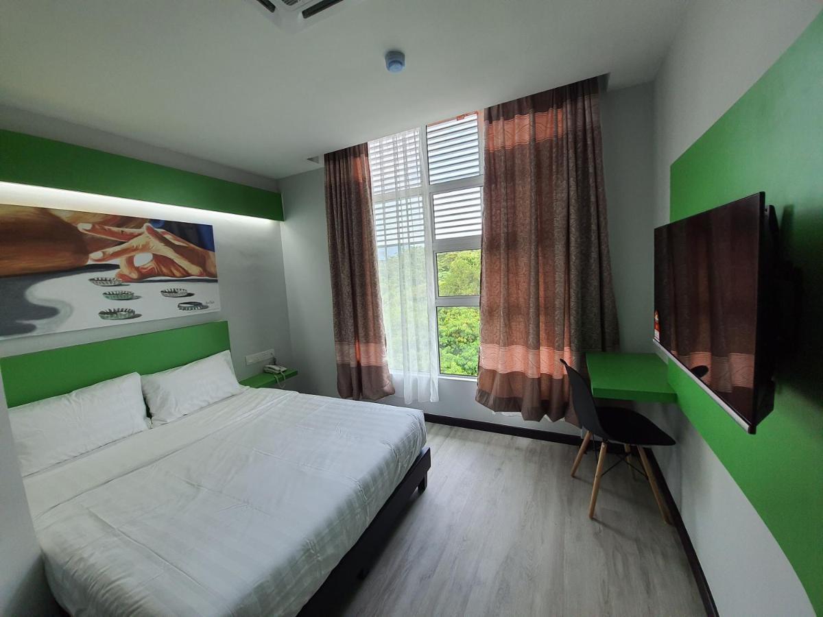 Paradian Hotel 세렘반 외부 사진